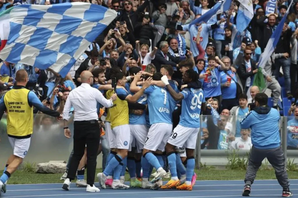 拿波里睽违33年夺得义甲冠军