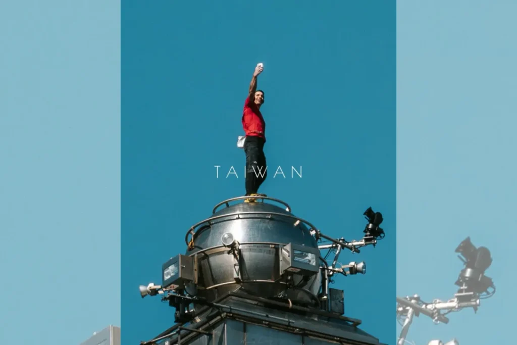 艾力克斯・霍諾德笑說當然是搭��梯�?101