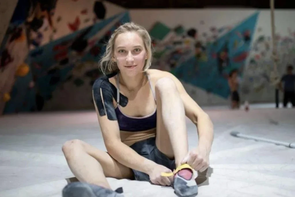 Janja Garnbret 从小热爱攀缘,投入竞技攀岩後闯出一片天